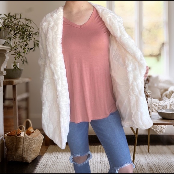 Cream Fur Lapel Open Cardigan - Picture 9 of 11